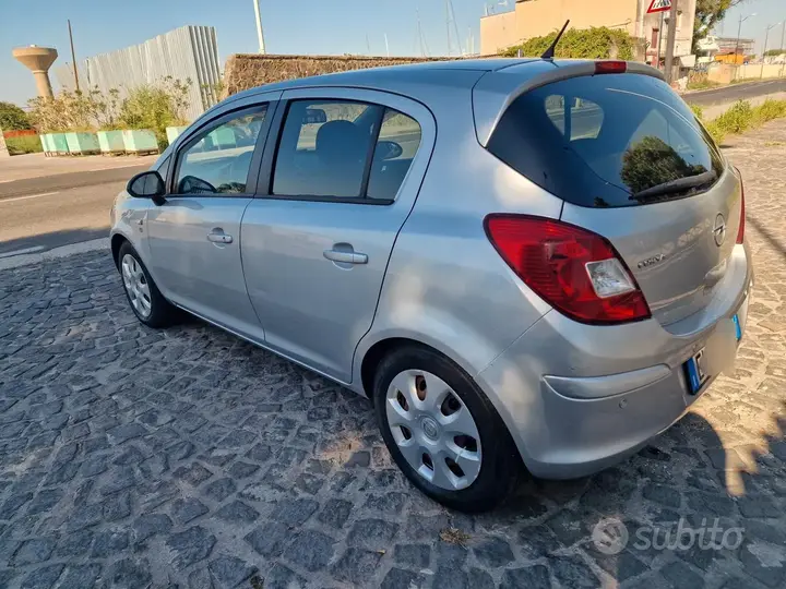 Opel Corsa 2010 photo 4