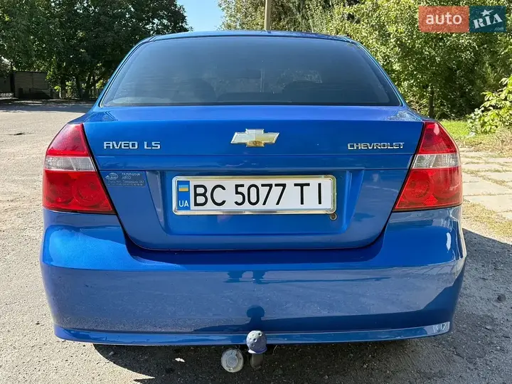 Chevrolet Aveo 2011 photo 4