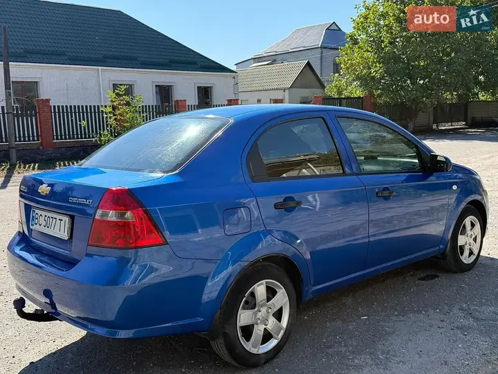 Chevrolet Aveo 2011 photo 5