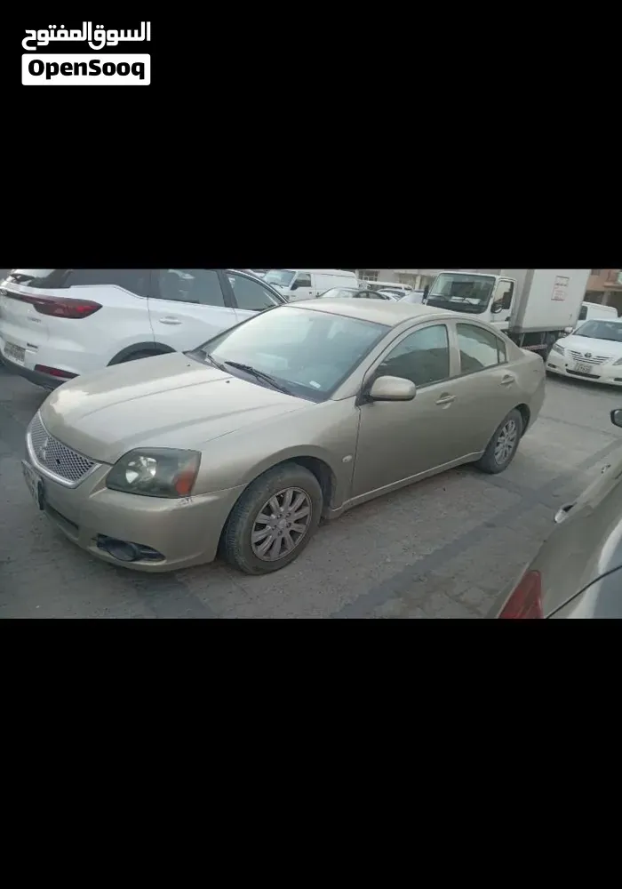 Mitsubishi Galant 2010 photo 3