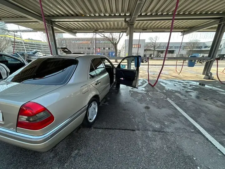 Mercedes-Benz C-Class 1994 photo 3