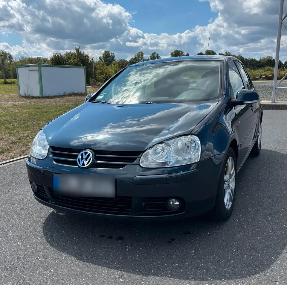 Volkswagen Golf V