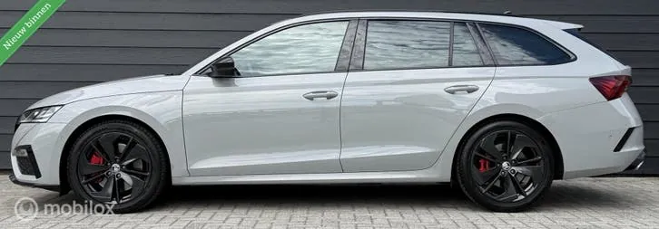 Skoda Octavia 2021 photo 3