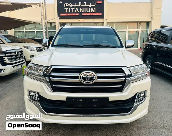 Toyota Land Cruiser 2019 photo 2