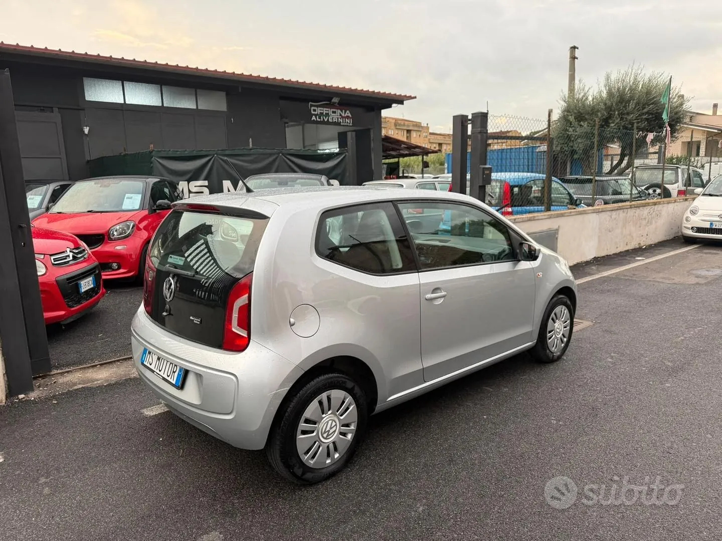 Volkswagen Up 2014 photo 2