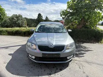 Skoda Octavia 2013 photo 2