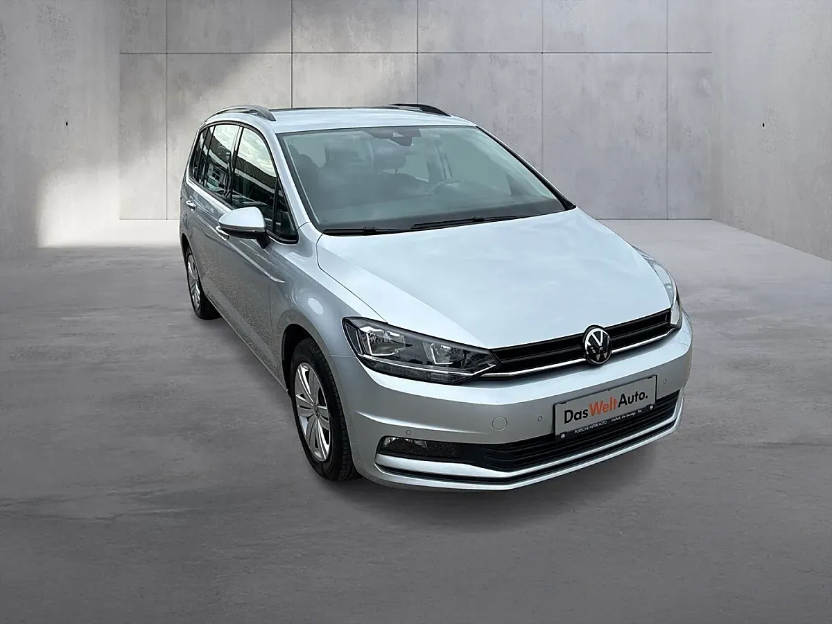 Volkswagen Touran 2023 photo 3
