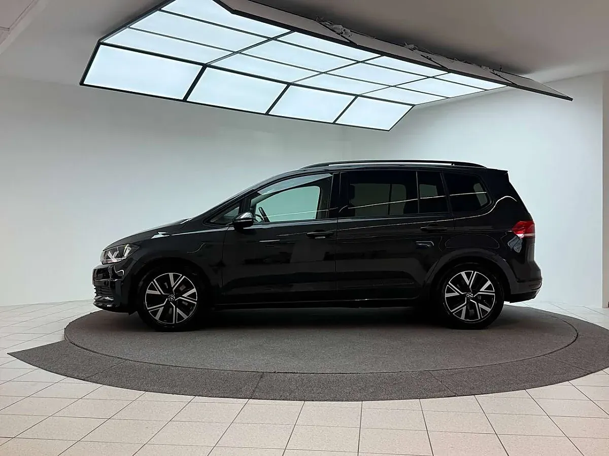 Volkswagen Touran 2022 photo 3