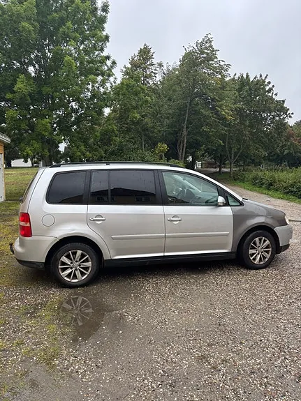 Volkswagen Touran 2005 photo 5