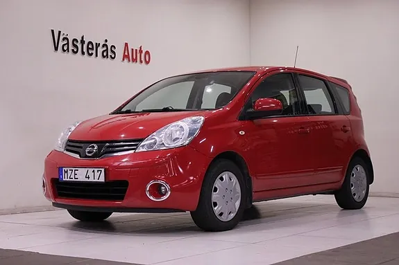Nissan Note 2012 photo 2