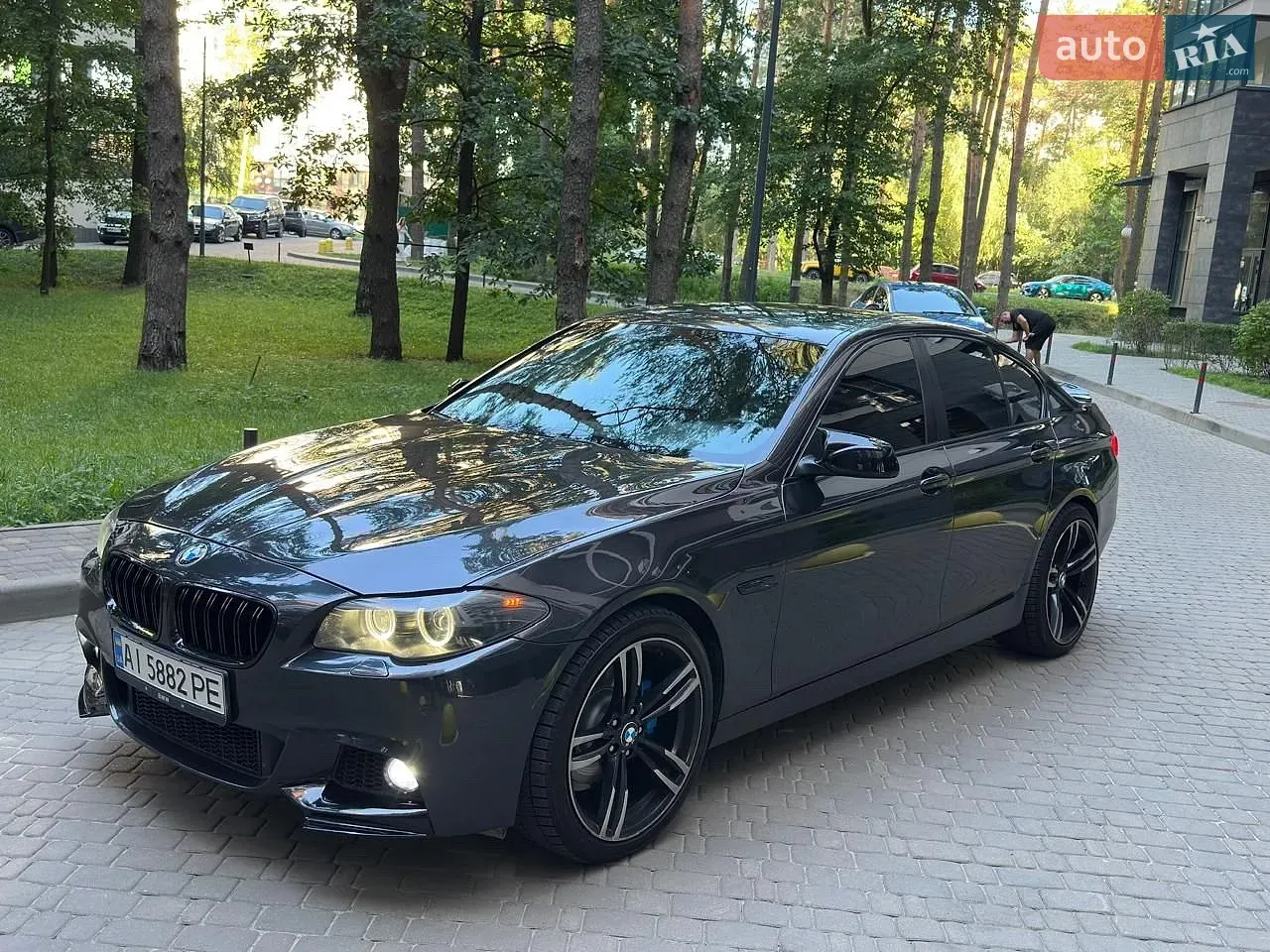 BMW 5 Series 2013 photo 3