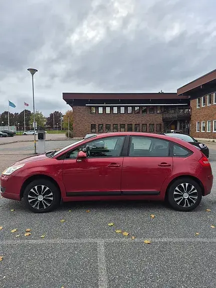 Citroen C4 2008 photo 3