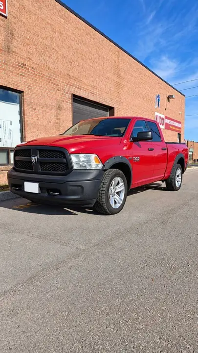 Dodge Ram 1500 2013 photo 2