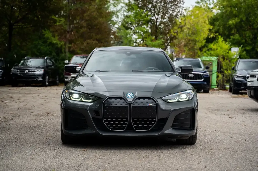 BMW I4 2022 photo 4