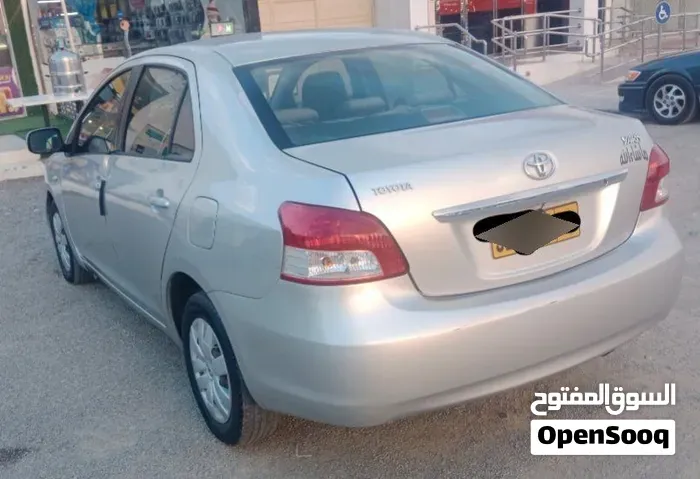 Toyota Yaris 2010 photo 3