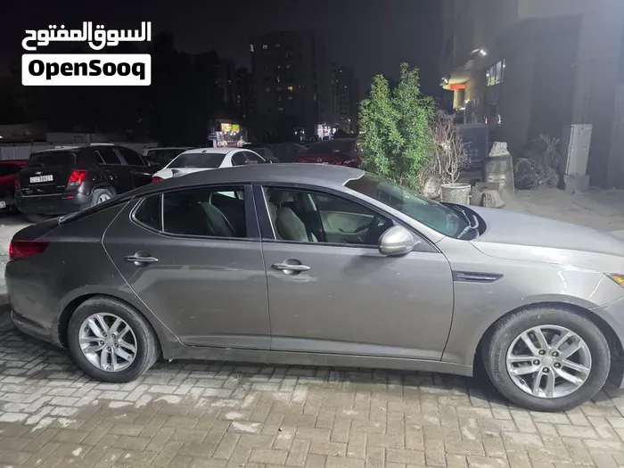 Kia Optima 2012 photo 3