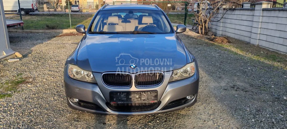 BMW 318 2010 photo 2