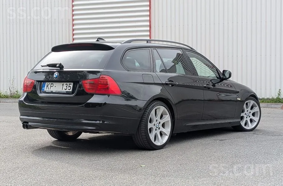 BMW 325 2008 photo 3