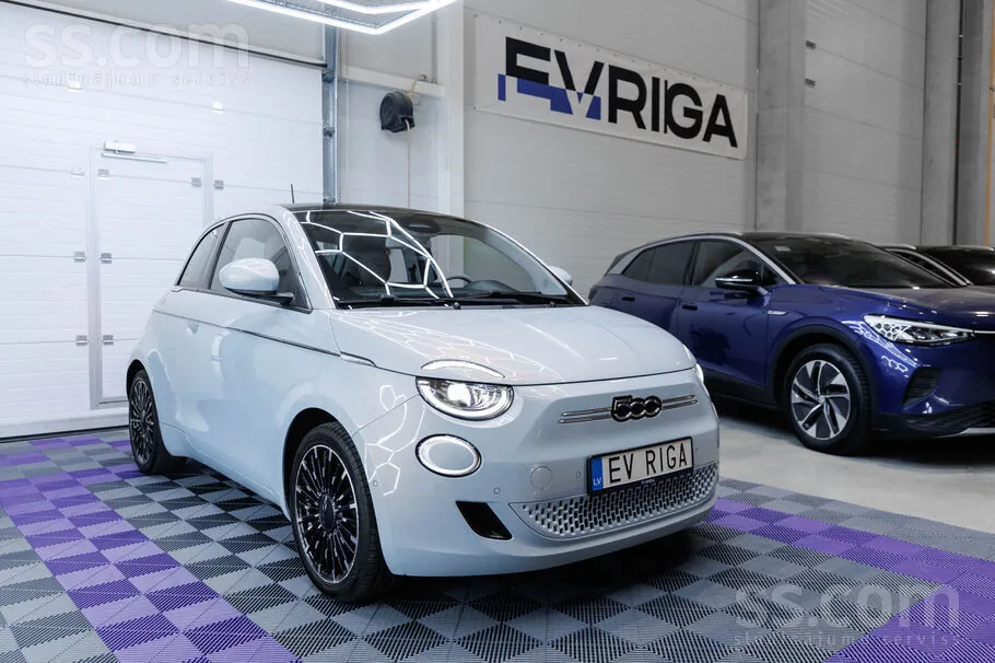 Fiat 500E