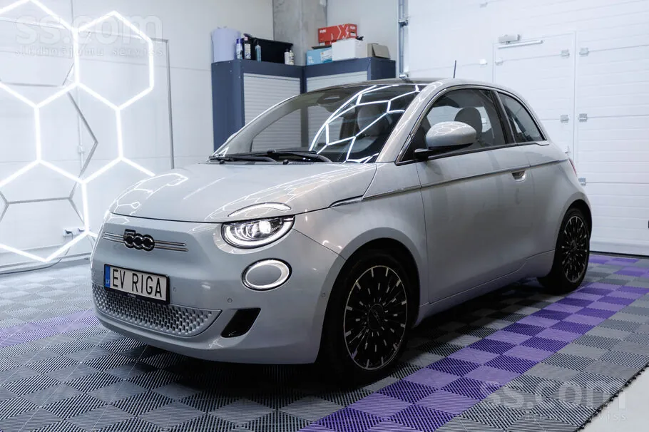Fiat 500E 2021 photo 3