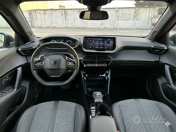 Peugeot 2008 2025 photo 5