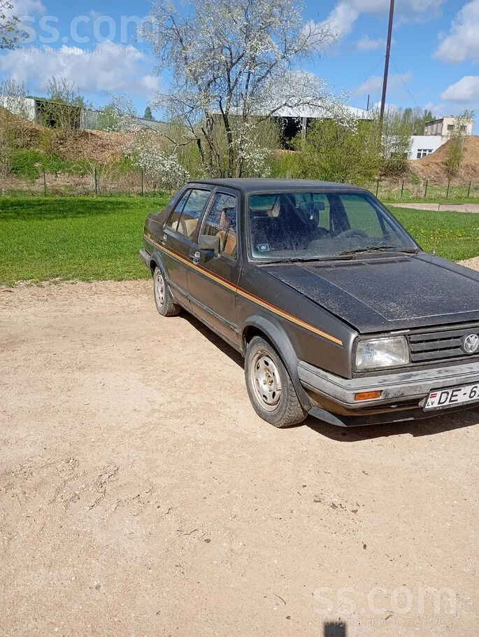 Volkswagen Jetta 1984 photo 4