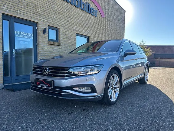 Volkswagen Passat 2022 photo 2