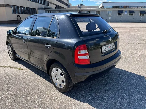 Skoda Fabia 2003 photo 3