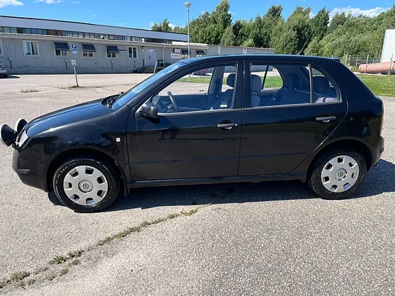 Skoda Fabia 2003 photo 2