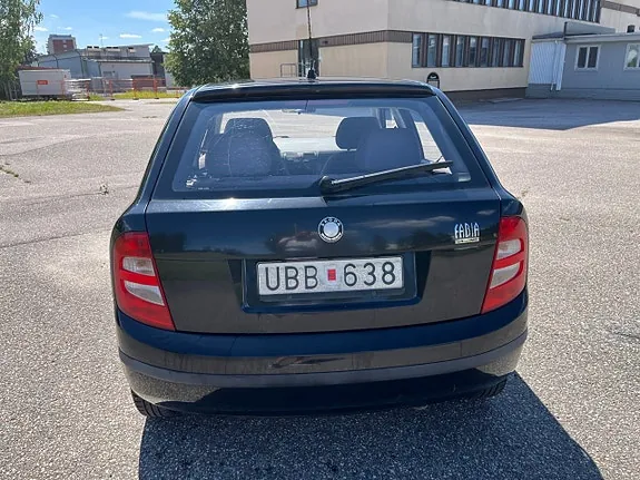 Skoda Fabia 2003 photo 4