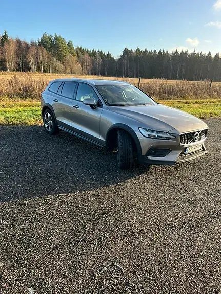 Volvo V60 Cross Country 2019 photo 4