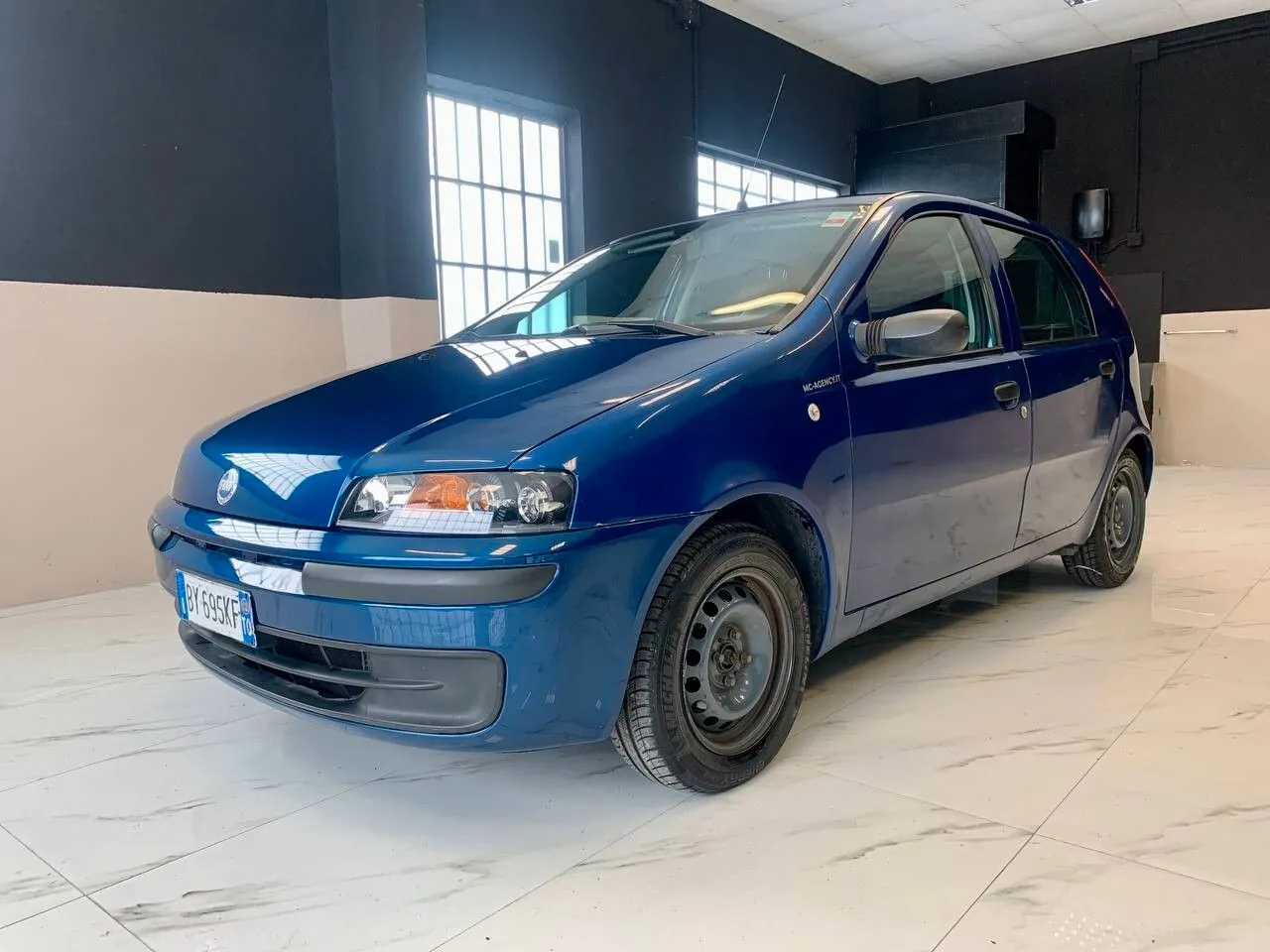 Fiat Punto 2002 photo 2