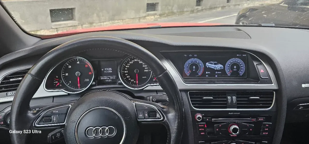 Audi A5 2012 photo 2