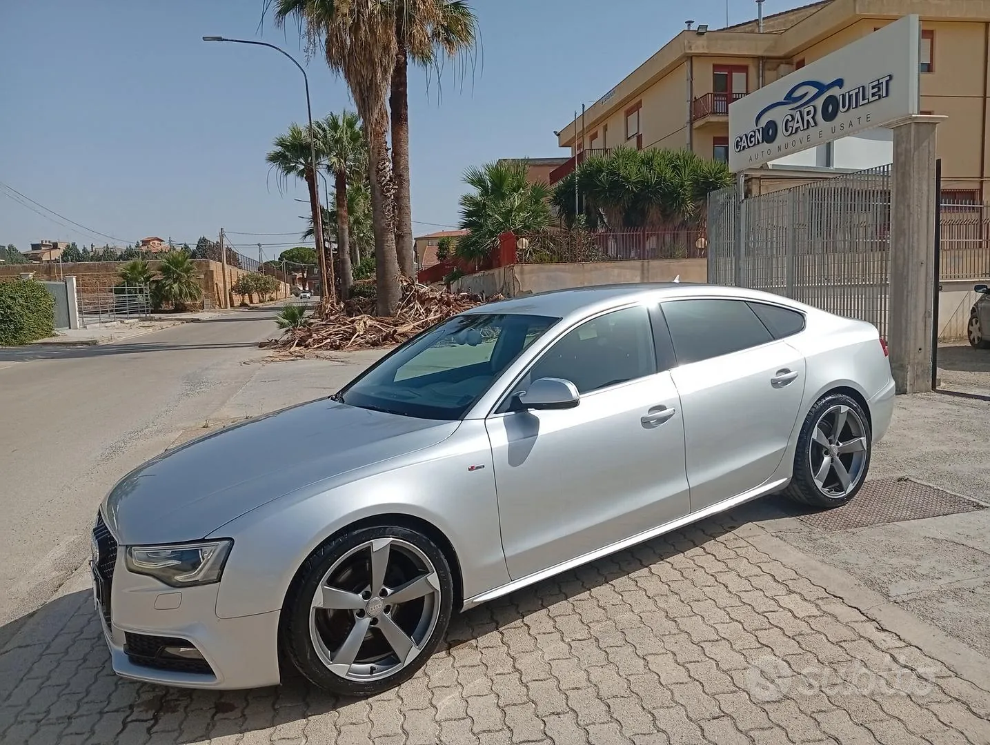 Audi A5 2012 photo 2
