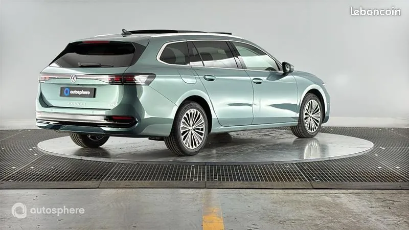 Volkswagen Passat 2024 photo 5