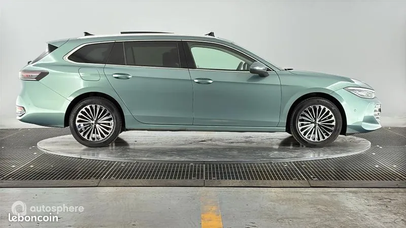 Volkswagen Passat 2024 photo 4