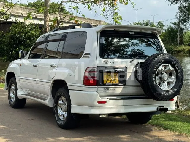 Toyota Land Cruiser Sahara