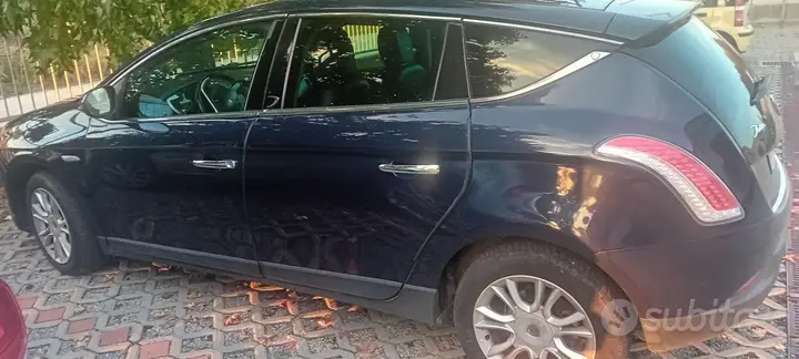 Lancia Delta 2010 photo 3