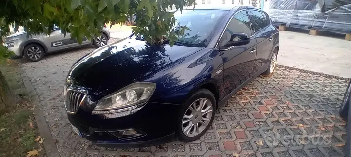 Lancia Delta 2010 photo 2