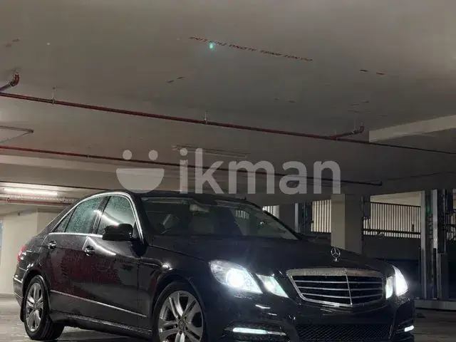 Mercedes-Benz E300