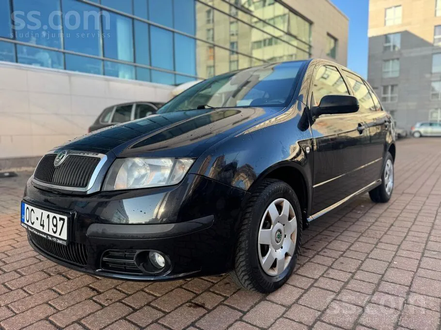Skoda Fabia 2005 photo 2