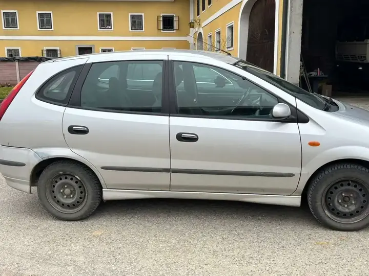 Nissan Almera 2006 photo 2