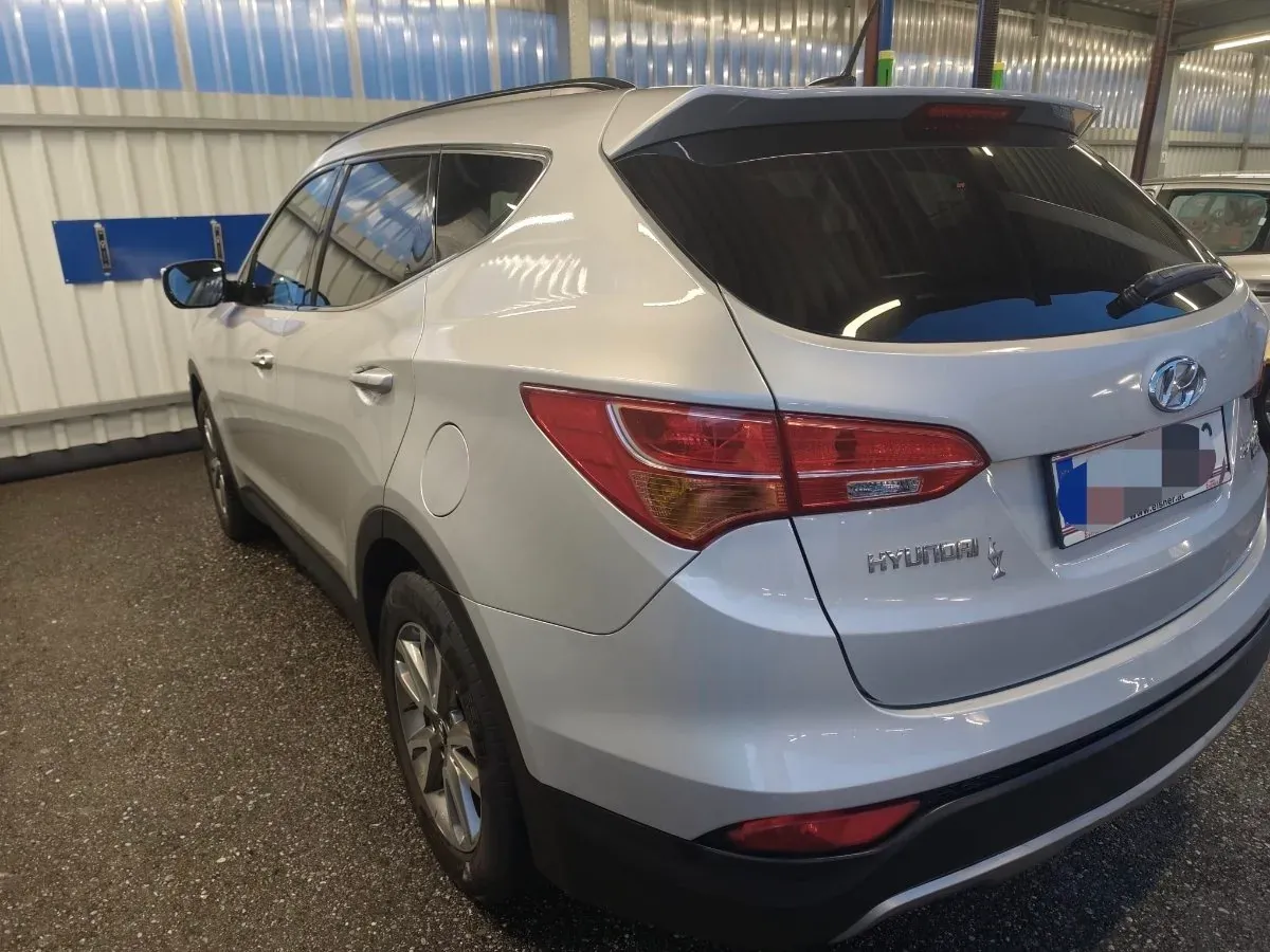 Hyundai Santa Fe 2014 photo 3