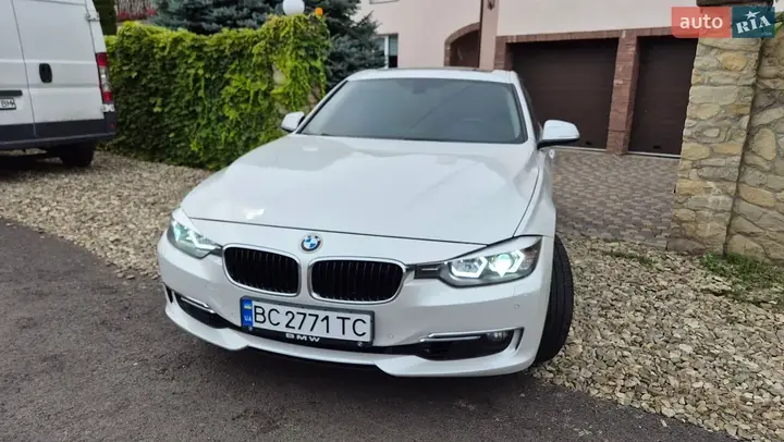 BMW 3 Series 2013 photo 3