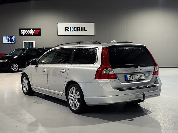 Volvo V70 2013 photo 2