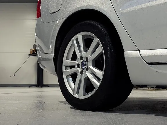 Volvo V70 2013 photo 5