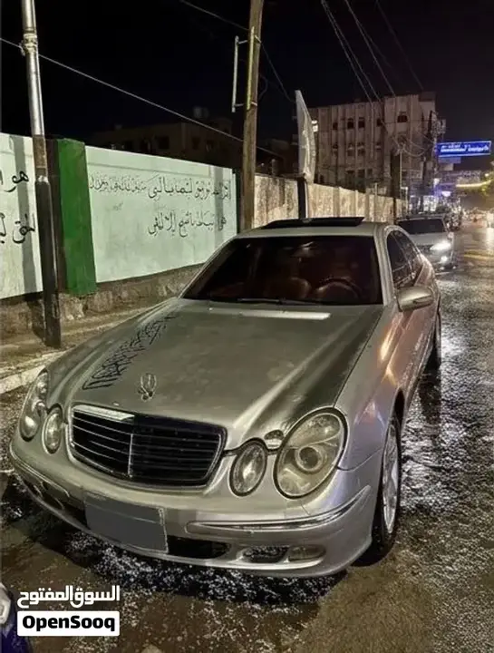 Mercedes-Benz E320 2004 photo 2