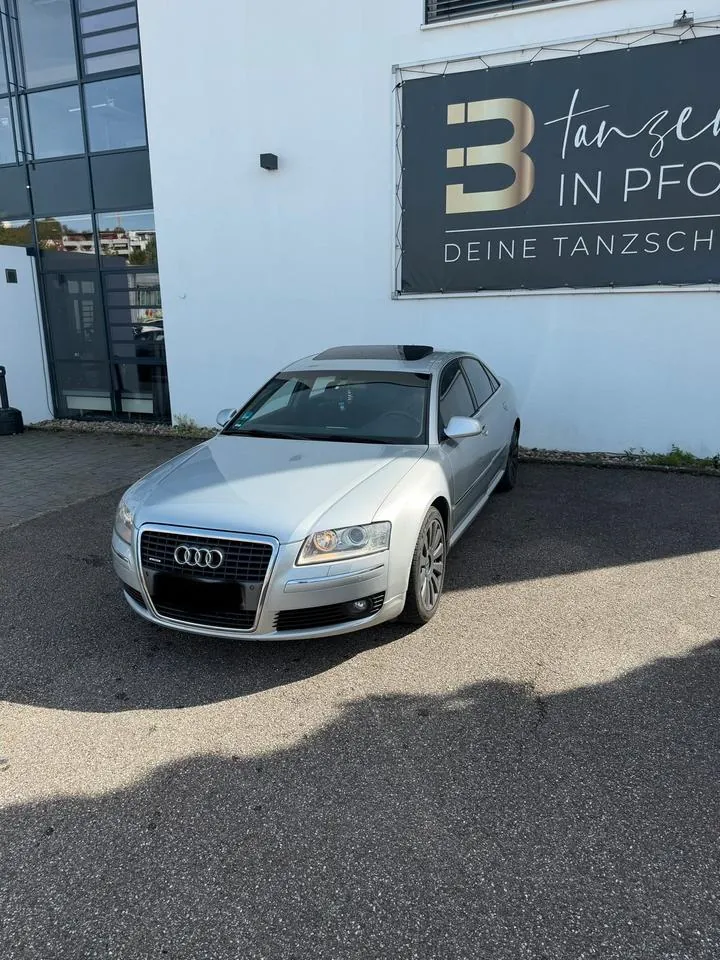 Audi A8L