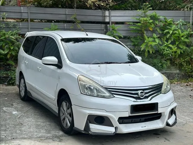 Nissan Grand Livina