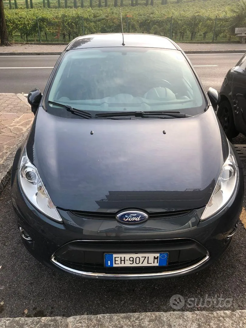 Ford Fiesta 2011 photo 4